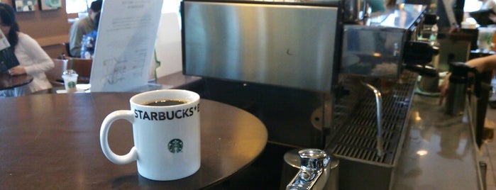 Starbucks Coffee 藤沢エスタ店 is one of 神奈川ココに行く！.