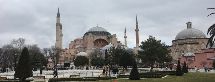 Hagia Sophia is one of Orte, die Fathima gefallen.