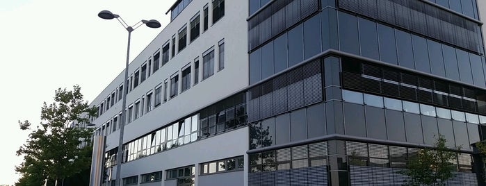 Garmin Deutschland GmbH is one of สถานที่ที่ A ถูกใจ.