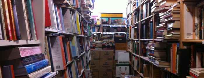 Allsorts Bookstore is one of Locations for Lovers of Livres to Lurk around:.