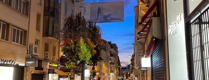 Rue d'Antibes is one of Lieux qui ont plu à Myc.