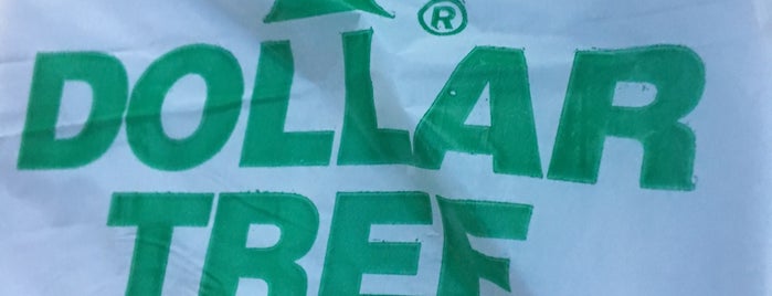 Dollar Tree is one of Ambyさんの保存済みスポット.