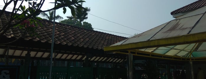 Bintaro Jaya Sport Center is one of OUTDOOR.