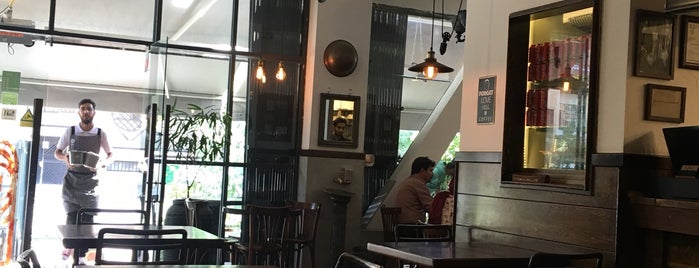 Hedayat Café | کافه هدایت is one of Trip locations.