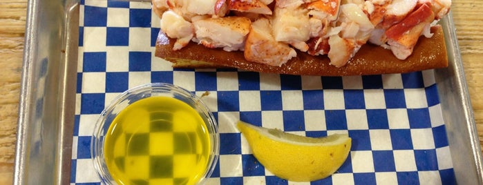 New England Lobster Market & Eatery is one of Ultimate Summertime Lobster Rolls.