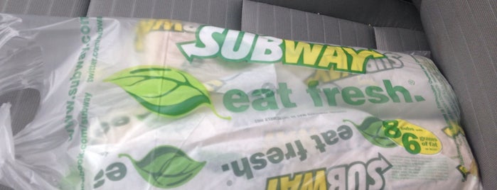 SUBWAY is one of Encantada omegn.