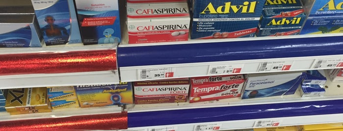 Farmacias Benavides is one of pOps'un Beğendiği Mekanlar.