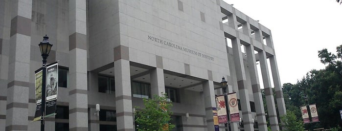 North Carolina Museum of History is one of Locais curtidos por Taylor.