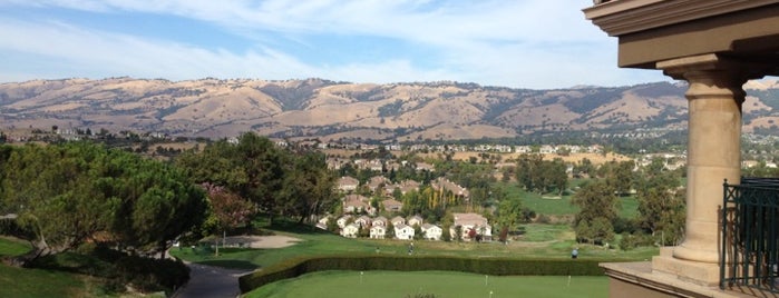 Silver Creek Valley Country Club is one of Never to do.