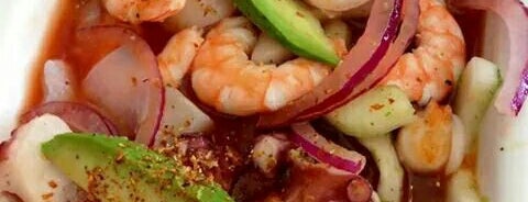 La Charanga mariscos is one of Arturoさんのお気に入りスポット.