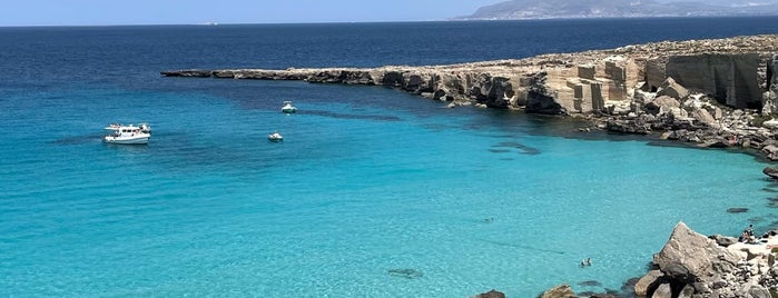 Cala Rossa is one of PlacesToSee.