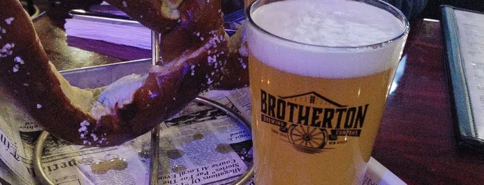 Hub City Brewhouse is one of Daveさんのお気に入りスポット.