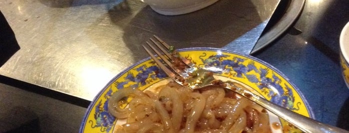 Spicy Sichuan Restaurant is one of Posti che sono piaciuti a Darren.