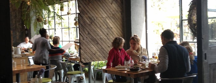 Terrain Garden Café is one of Lugares favoritos de Ines.