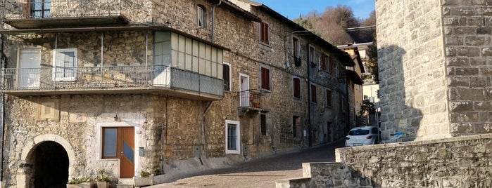 Riva di Solto is one of Tempat yang Disukai Sandybelle.