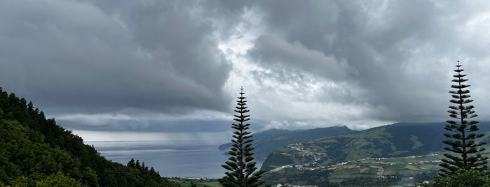 Miradouro Pôr do Sol is one of Açores.