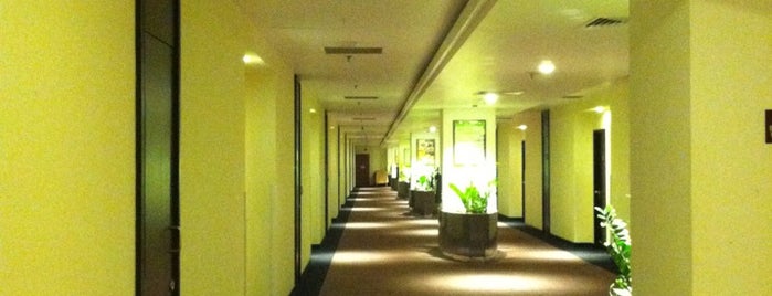 Aerotel Transit Hotel is one of Inflight Feed : понравившиеся места.
