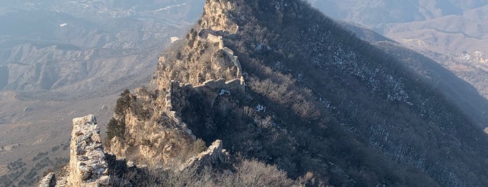 The Great Wall at Simatai (East) is one of 司马台金凤民俗饭庄.
