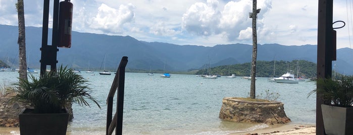 Iate Clube Angra dos Reis is one of Bons lugares que já fui.