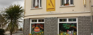 Restaurant Crêperie «Sur la place» is one of Bretagne.
