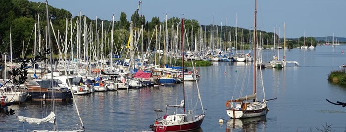 Port de Foleux is one of Bretagne.
