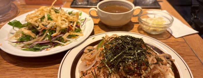 焼きスパゲッチ ミスターハングリー is one of ナポリタン食いたいマン🍝.