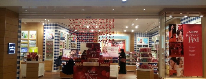 Bath & Body Works is one of Hamadさんのお気に入りスポット.