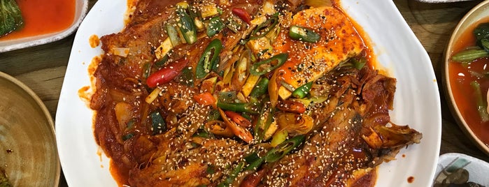 옛촌민속집 is one of 맛집을 가보자(수도권).