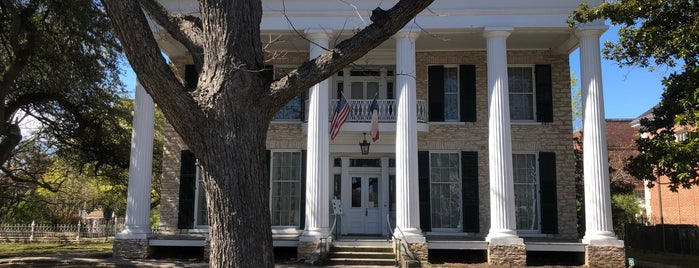 Neill-Cochran House Museum is one of Mollyさんのお気に入りスポット.