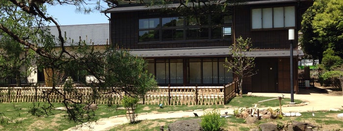 Higo-Hosokawa Garden is one of 東京（文京区）.