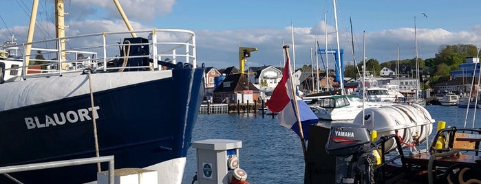 Hafen Laboe is one of สถานที่ที่ Ma ถูกใจ.