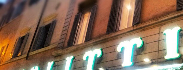 Giolitti is one of Roma - a must! = Peter's Fav's.