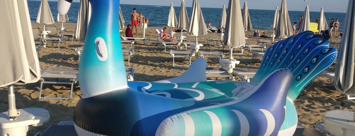 Spiaggia di Jesolo Capannina is one of Posti che sono piaciuti a Andrea.