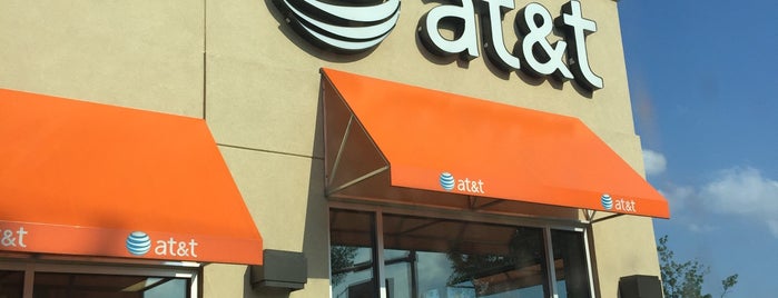 AT&T is one of Streets at Southpoint.