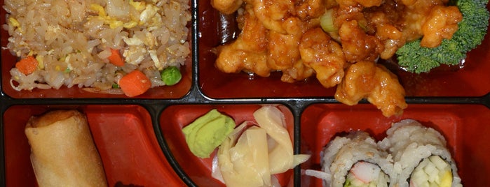 Bento Asian Bistro is one of Locais curtidos por Michael.