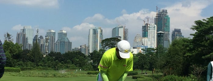 Senayan Golf Course is one of Fadlul : понравившиеся места.
