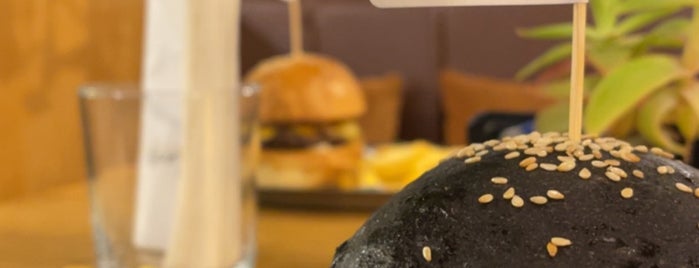 Dark Burger is one of İstanbul.