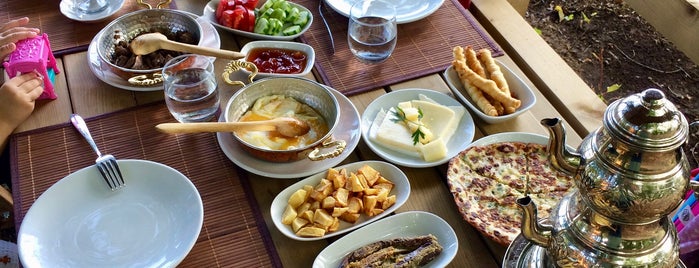 Meşelik Bahçe Cafe Kahvaltı is one of Trabzon - Kahvaltı Noktaları.