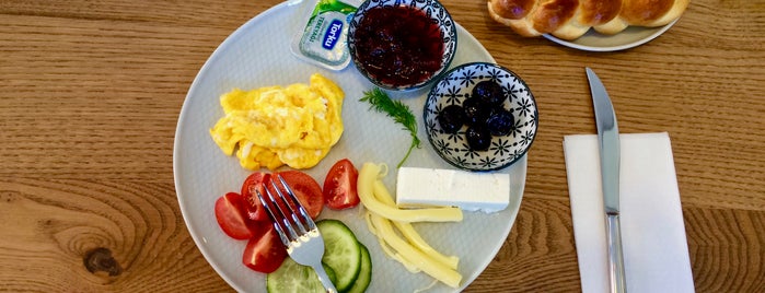 Zemu Swiss Bakery is one of Trabzon - Kahvaltı Noktaları.