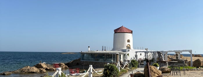 Ανεμομυλος is one of Place to visit.