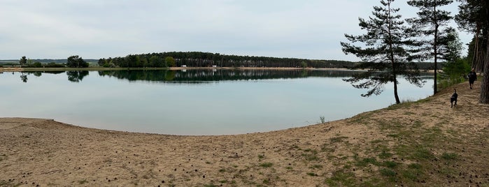 Jezero Lhota is one of Koupání.