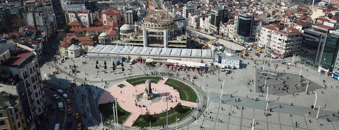 Place Taksim is one of Istanbul.