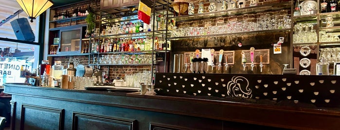 Ginette Bar is one of Tempat yang Disukai Axel.