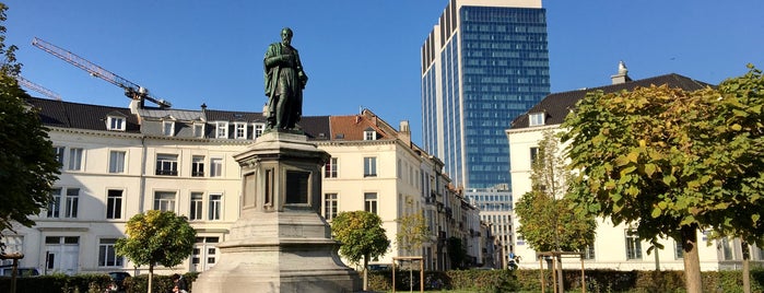 Place des Barricades is one of De Brusselse ket - le ket Bruxellois.