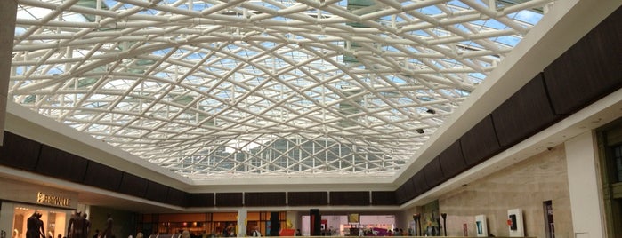 Centro Comercial Andino is one of Colombia: Bogotá, Cartagena y Cali.