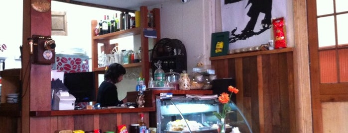 Café Palermo is one of Tempat yang Disukai Kat.