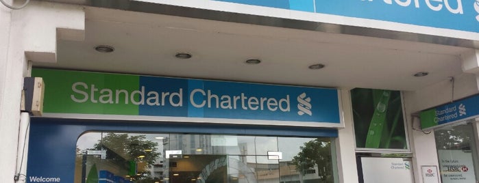 Standard Chartered Bank (Holland Village) is one of สถานที่ที่ James ถูกใจ.