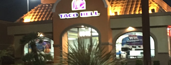 Taco Bell is one of Teresa 님이 좋아한 장소.