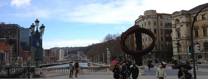Bilbao is one of Tempat yang Disukai ivovaladares.