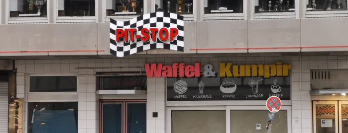 Wanna Waffel&Kumpir is one of D DUS Genuss.